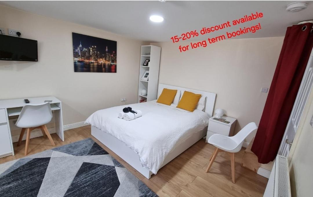 Lovely Studio-Flat With Free Parking, Free Wifi. Leeds  Exterior photo